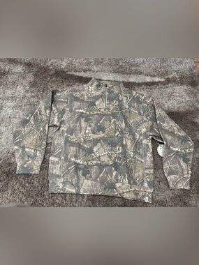 Vineyard crew half zip in camo